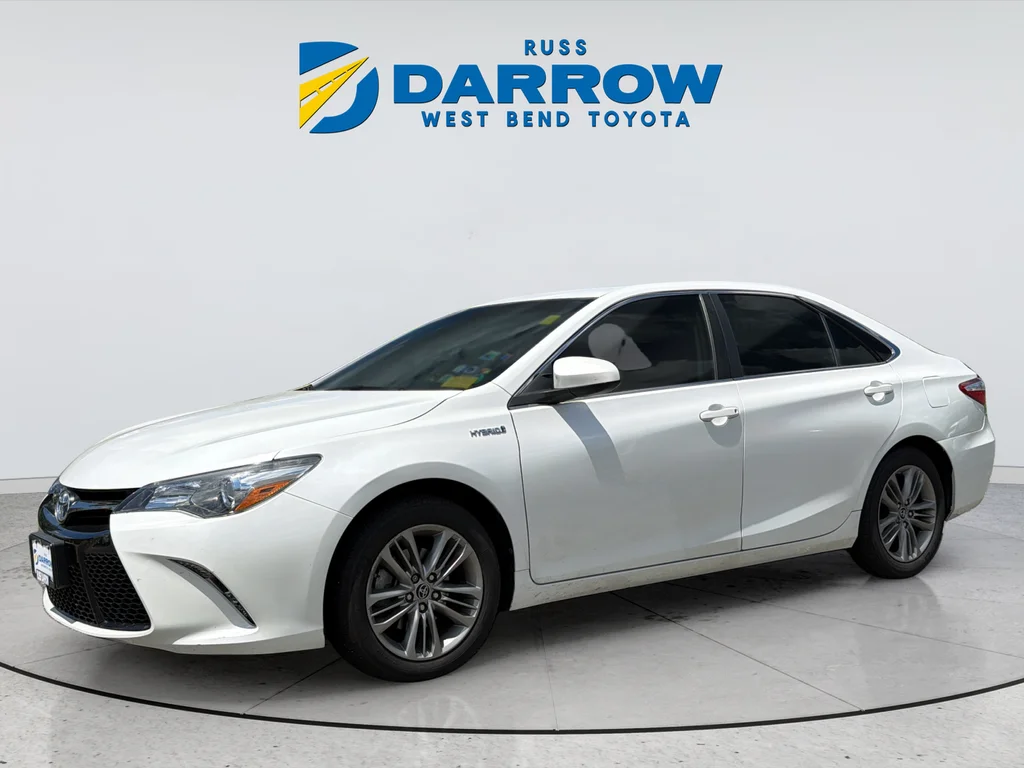 Used 2016 White Toyota SE image 1
