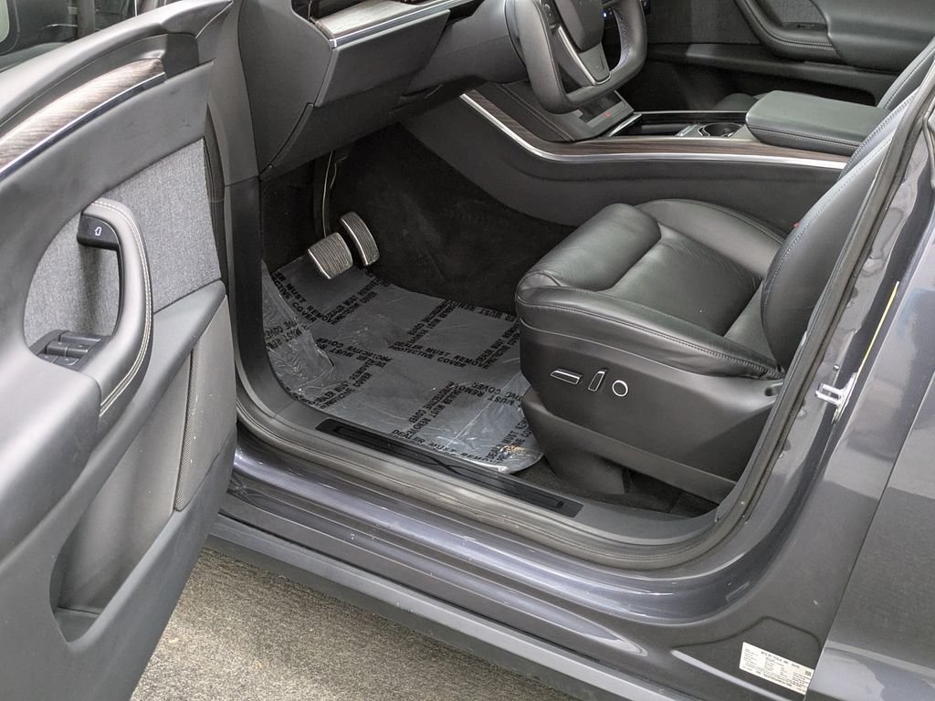Used 2022 Gray Tesla Base image 30
