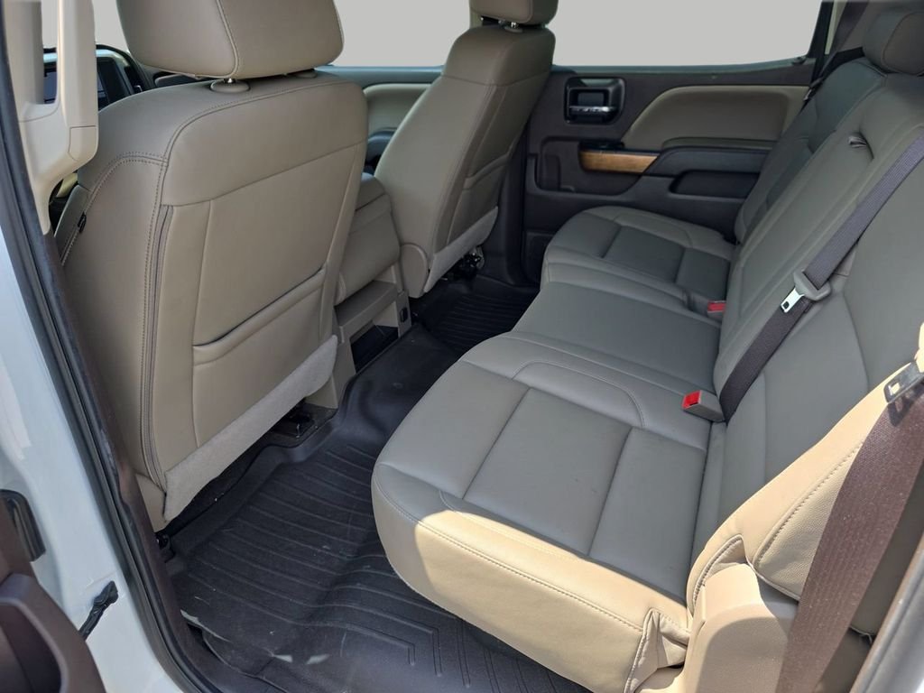 Used 2018 White Chevrolet LTZ image 13