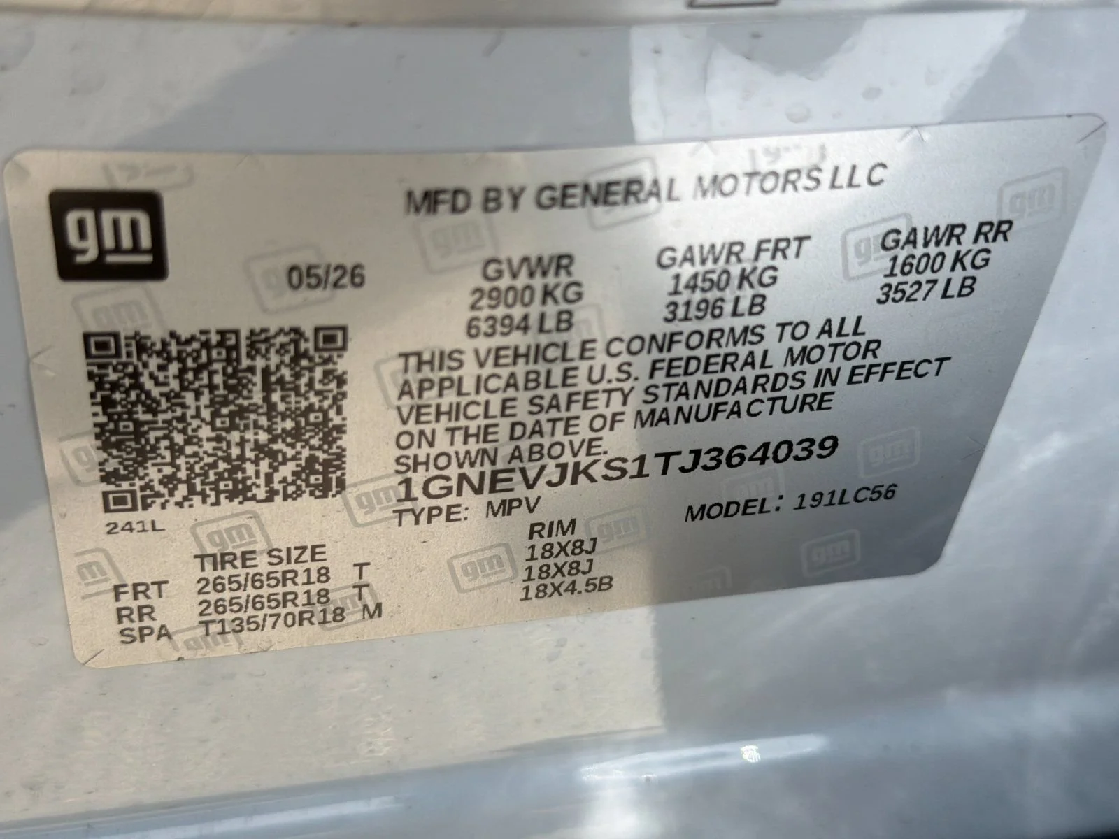 New 2026 Polar White Tricoat Chevrolet Z71 image 27