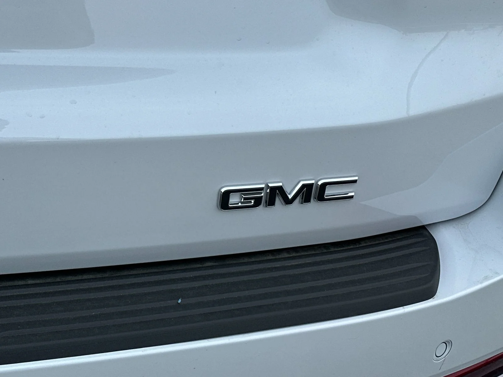 New 2027 Glacier White Tricoat GMC Denali Ultimate image 26
