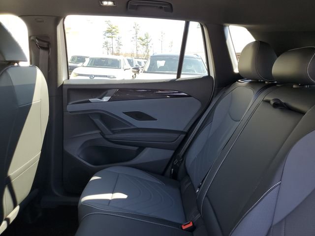 New 2026 White Volkswagen 2.0T SE R-Line Black image 10