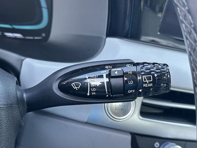 Used 2024 Black Hyundai SEL image 28