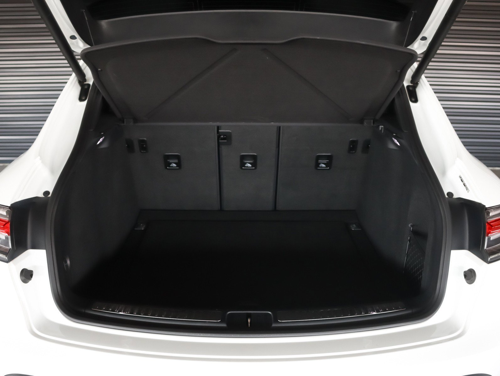 Certified Used 2023 White Porsche  image 27
