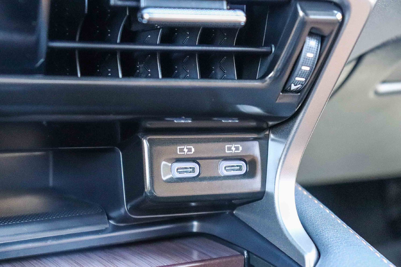 New 2026 Iridium Lexus  350 PREMIUM image 32