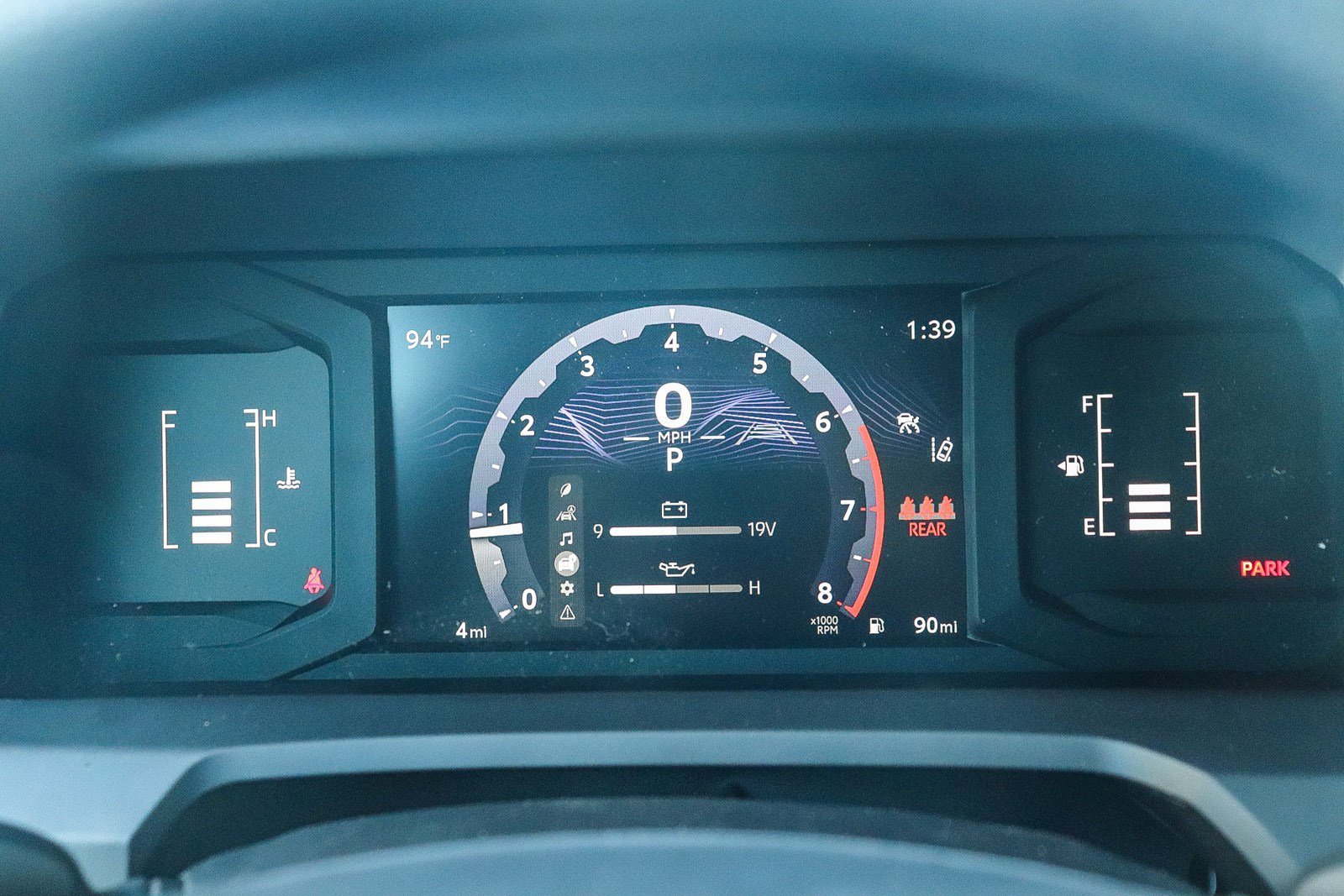2025 Toyota Tacoma SR5 - Photo 26