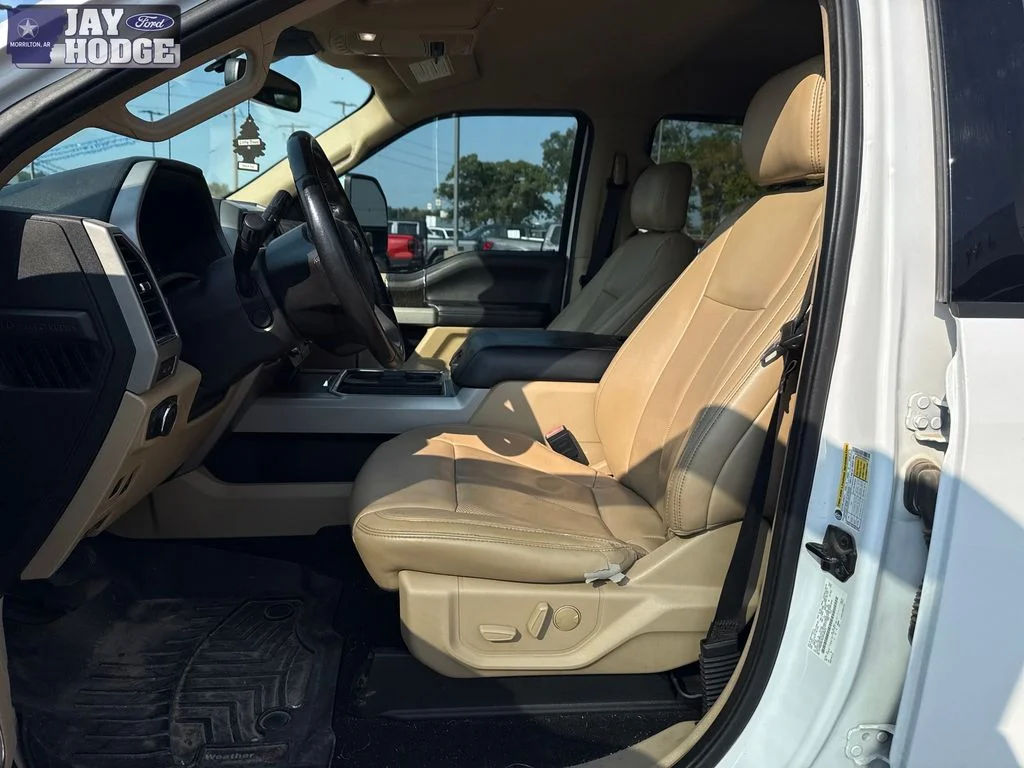 Used 2020 Oxford White Ford Lariat image 12
