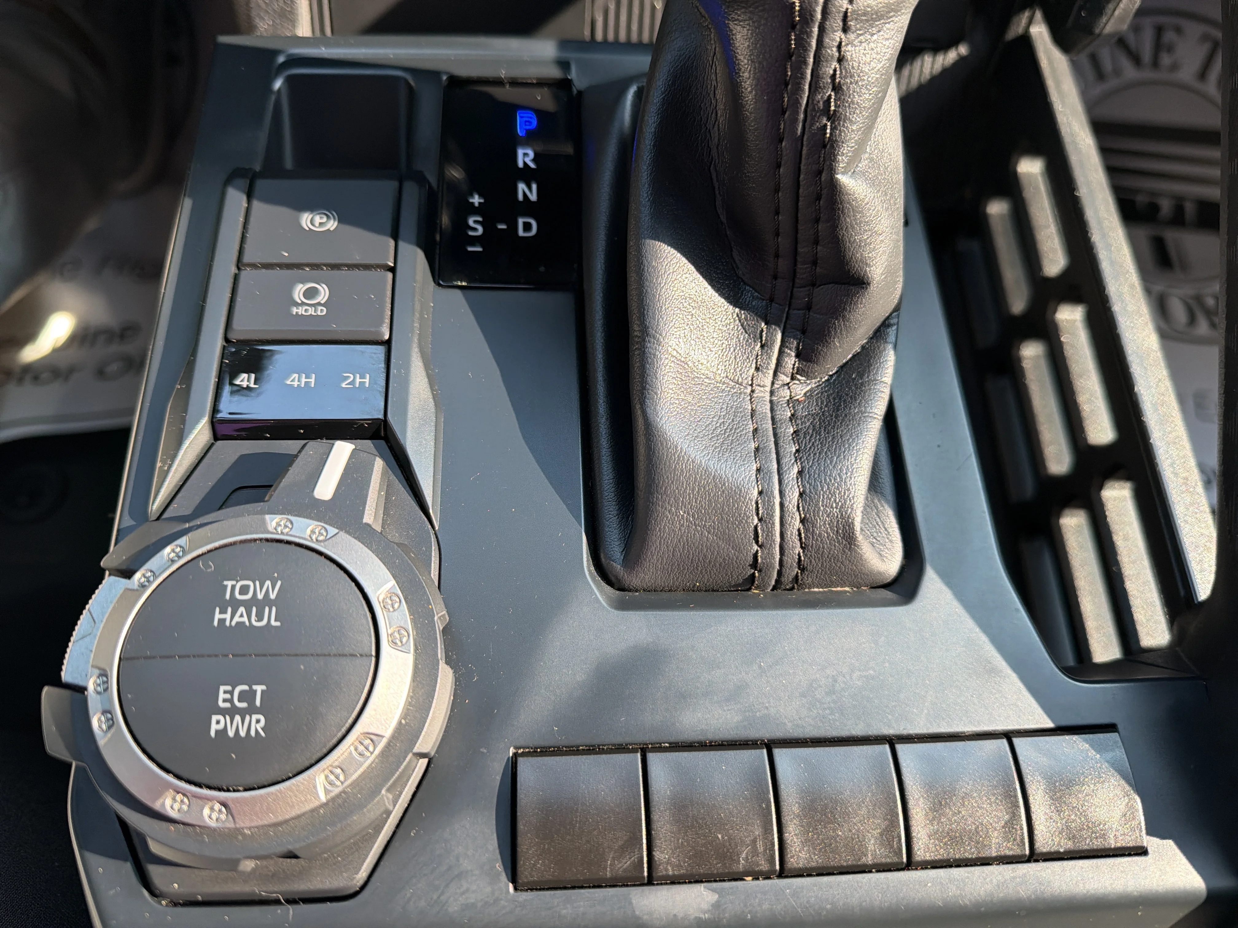 2024 Toyota Tacoma SR5 - Photo 20
