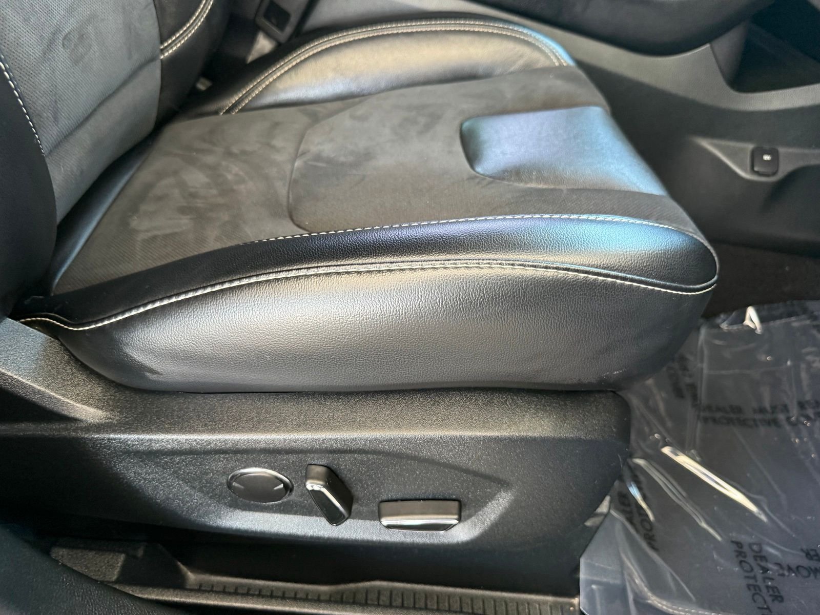 Used 2019  Ford ST image 39