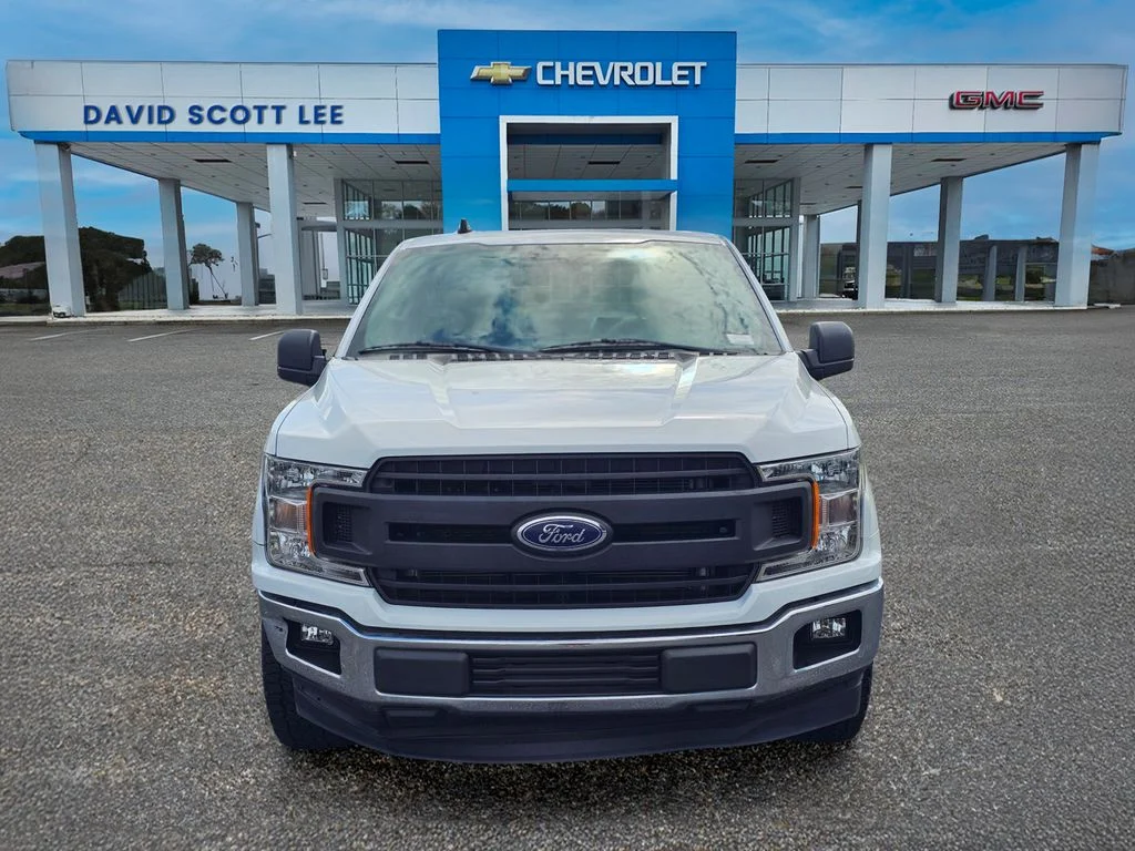 Used 2020 White Ford XL image 2