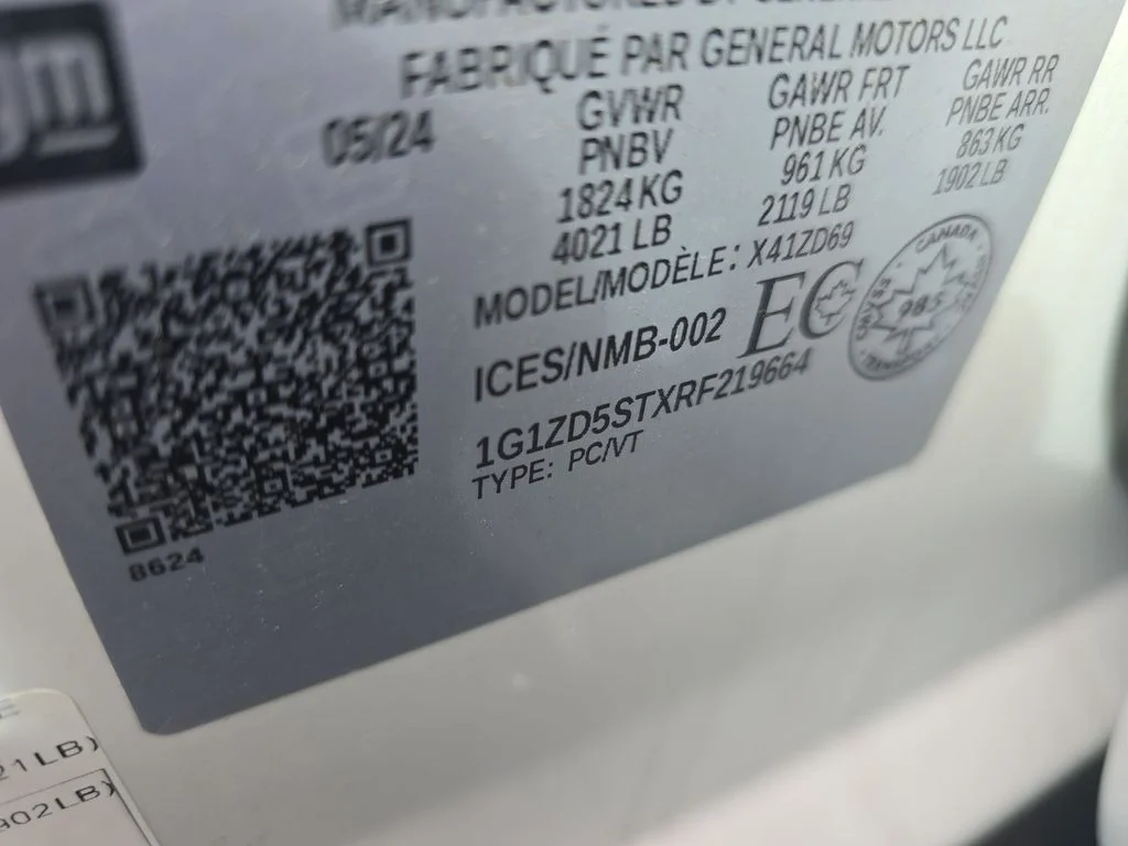 Used 2024 White Chevrolet LT image 15