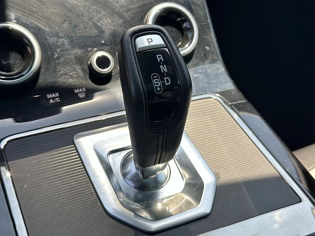 2023 Land Rover Range Rover Evoque SE - Photo 24