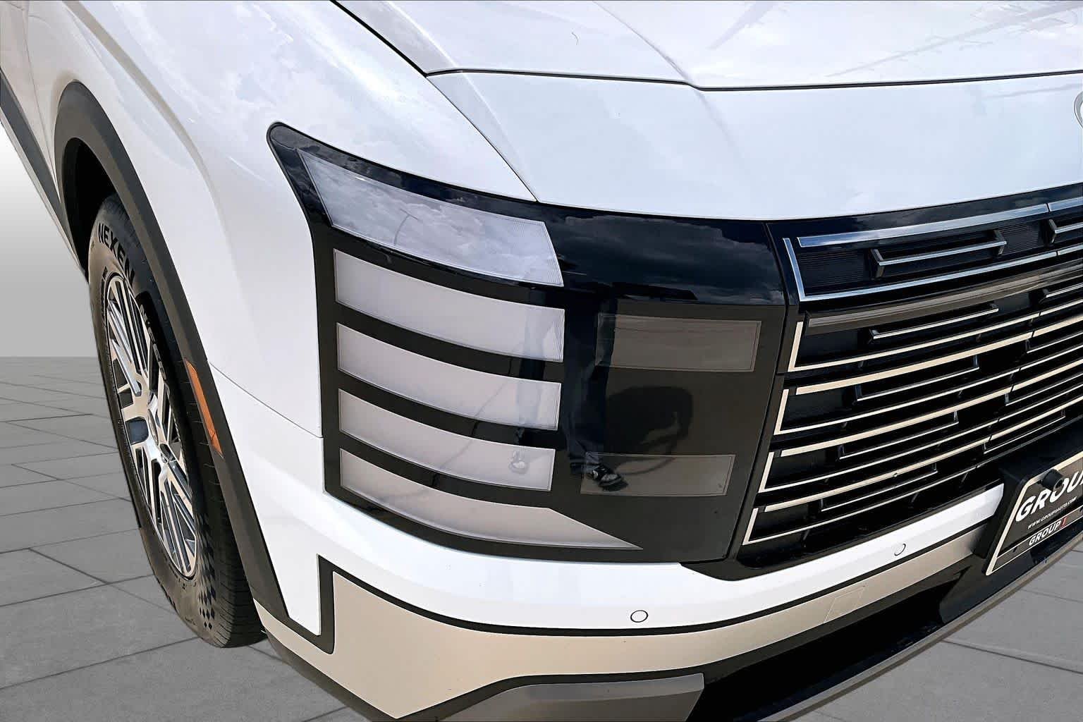 Used 2026 Creamy White Pearl Hyundai SEL 7P image 27