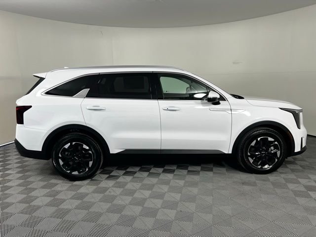 New 2026 White Kia S image 8