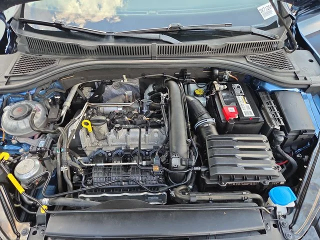 Used 2019 Blue Volkswagen SEL image 34