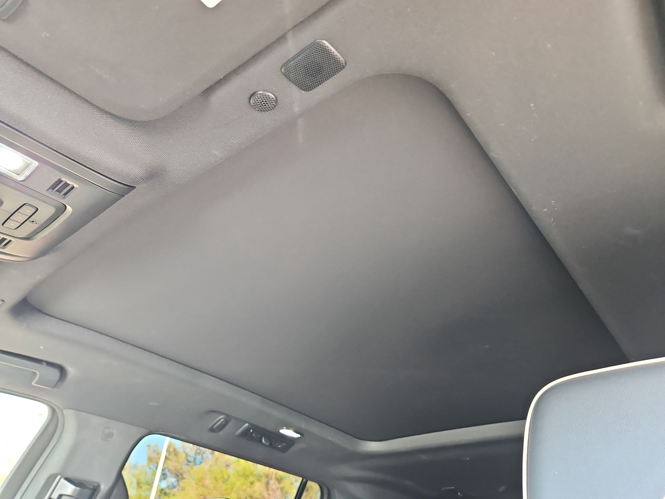 2023 Chevrolet Suburban Premier - Photo 14