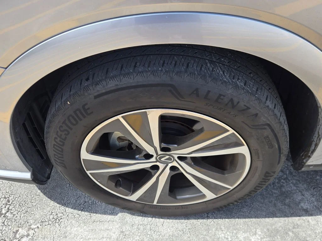 Used 2023 Silver Lexus 350 Premium image 8