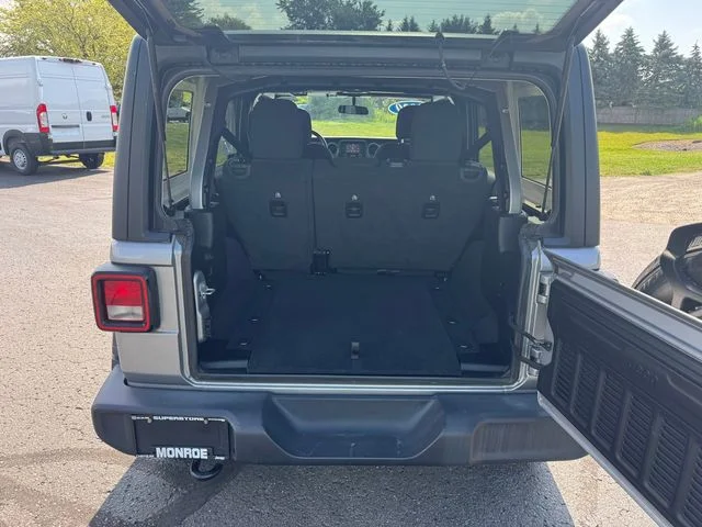 Certified Used 2020 Silver Jeep Unlimited Sport S image 17