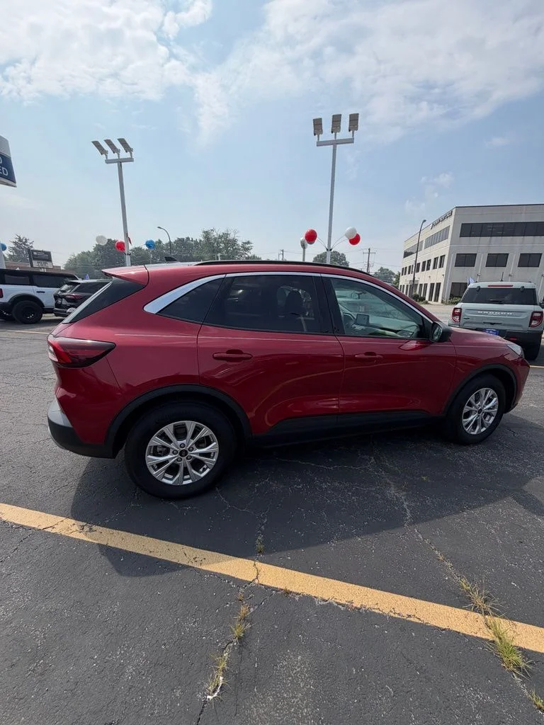 Used 2023 Red Metallic Ford Active image 11