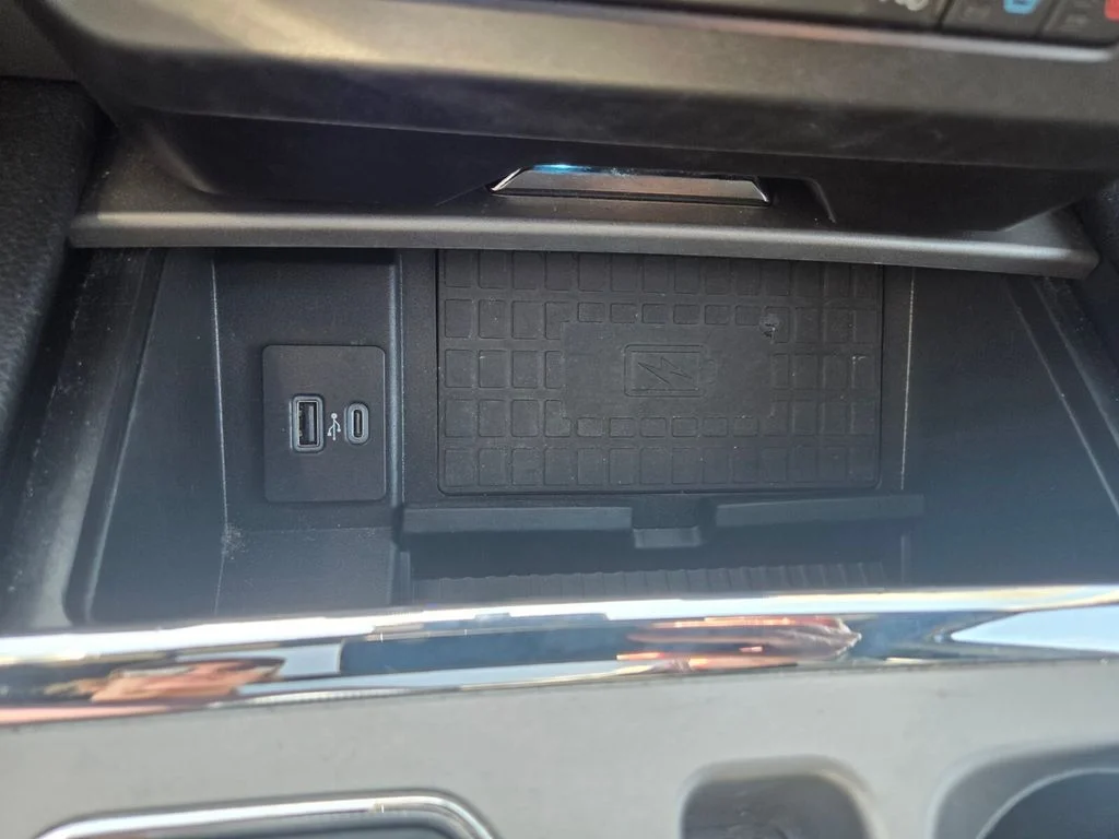 Used 2021 Blue Metallic Ford XLT image 18