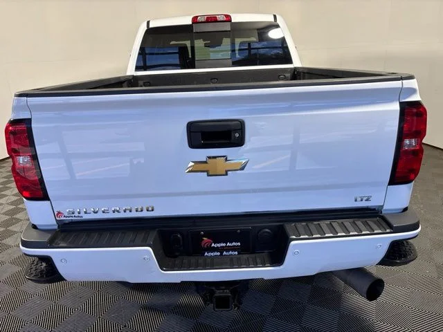 Used 2019 White Chevrolet LTZ image 5