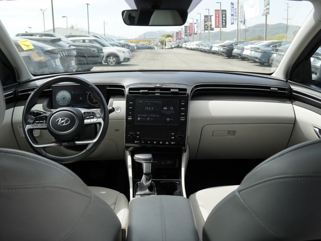 Used 2023 Black Hyundai SEL image 17