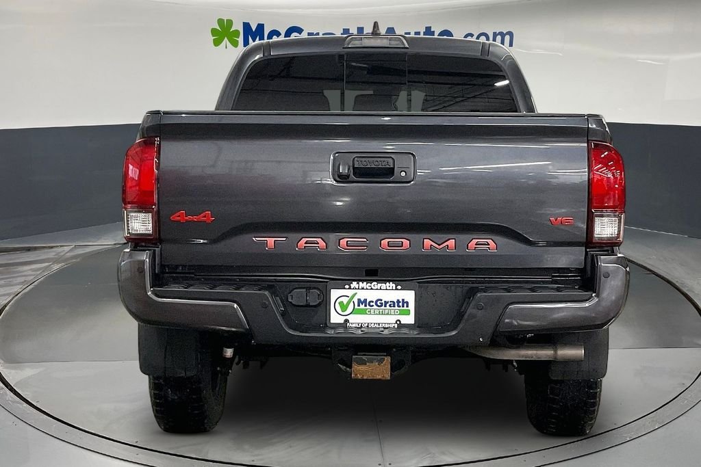 Used 2022 Gray Toyota SR5 image 7