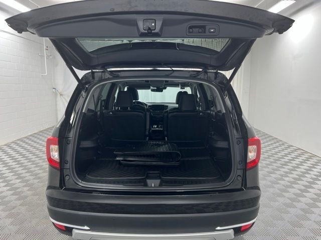 Used 2020 Black Honda Touring image 8