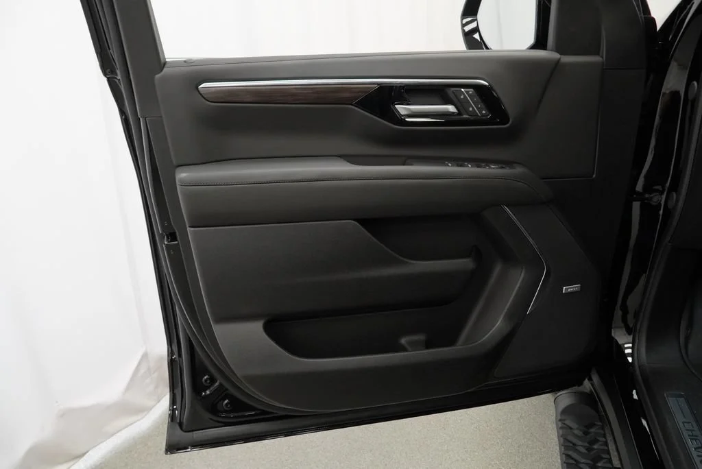New 2026 Black Chevrolet Z71 image 24