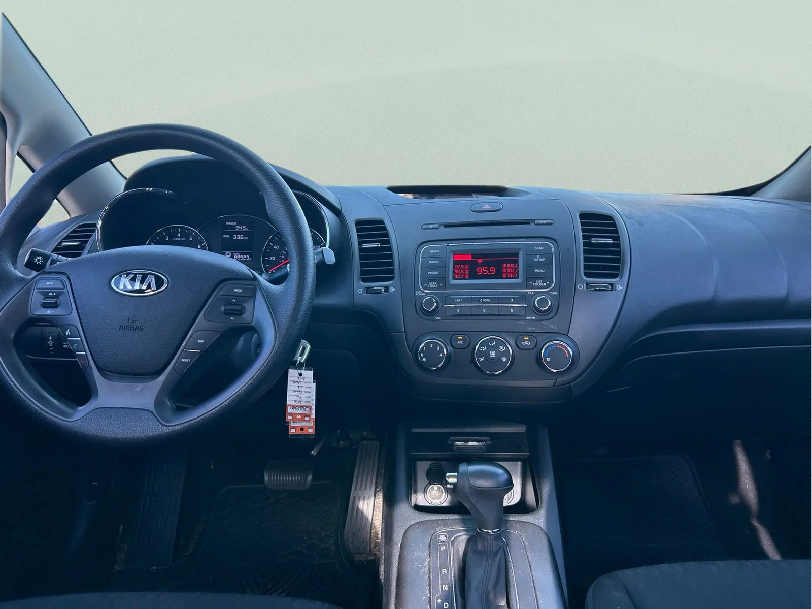 Used 2016 Clear White Kia LX image 14