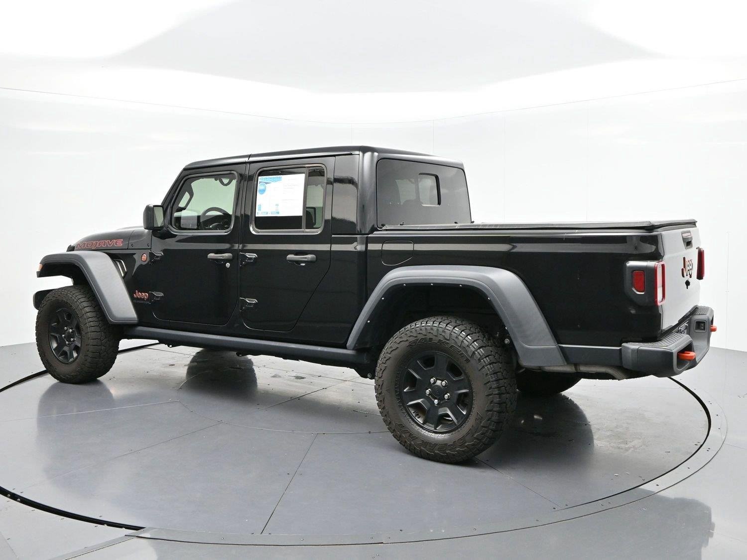 Used 2022 Black Jeep Mojave image 5