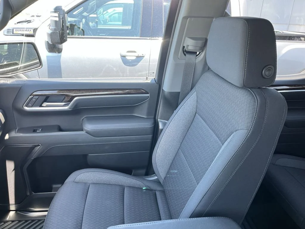 New 2026 Onyx Black GMC Elevation image 24