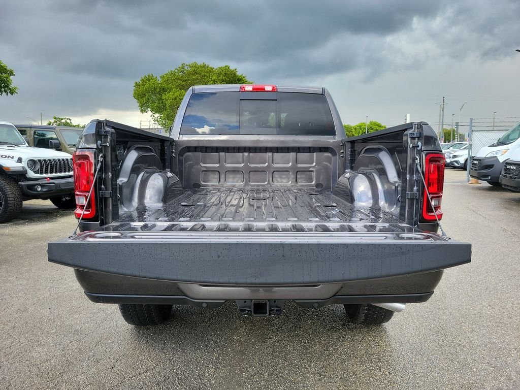 New 2026 Granite Crystal Metallic Clear-Coat Exterior Paint RAM  image 8