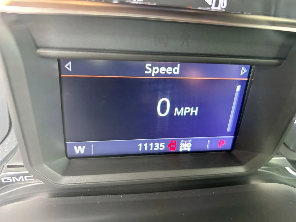 Used 2021 Silver GMC Base image 18