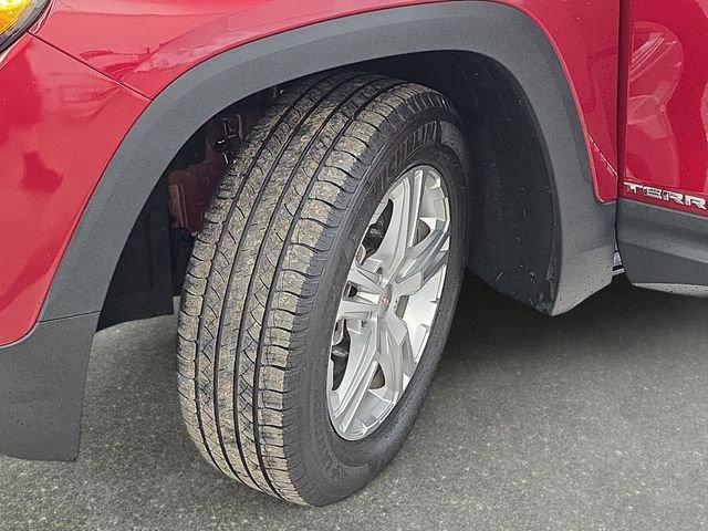 Used 2019 Red GMC SLE image 31