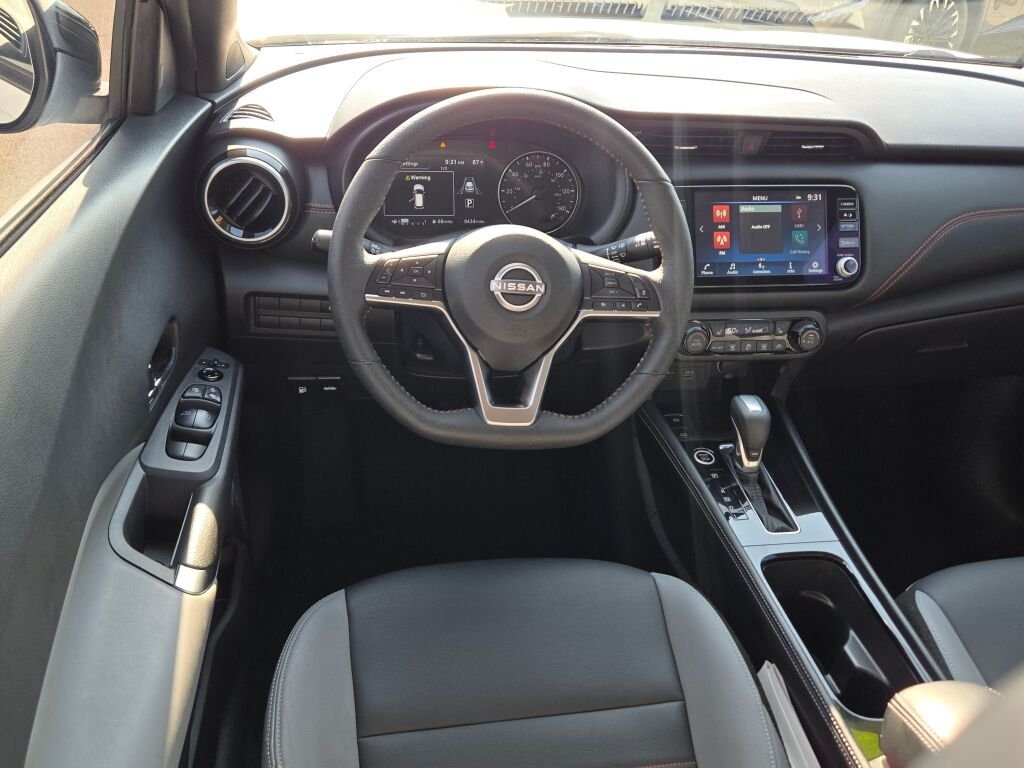 Used 2024 White Nissan SR image 16