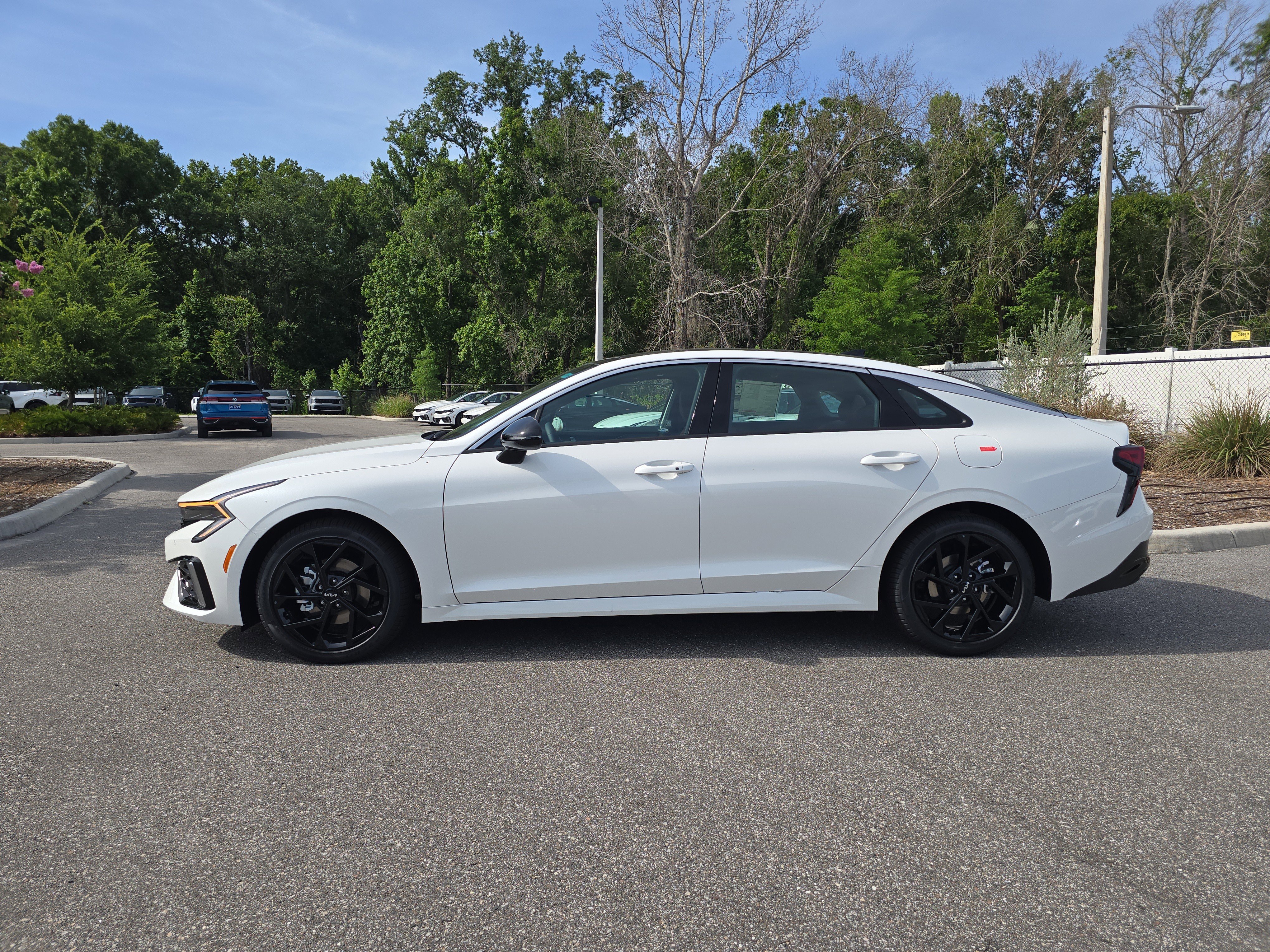 New 2026 Snow White Pearl Kia GT-Line FWD image 5