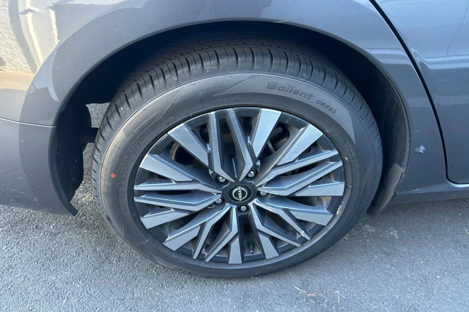 Used 2025 Gun Metallic Nissan 2.5 SV image 4