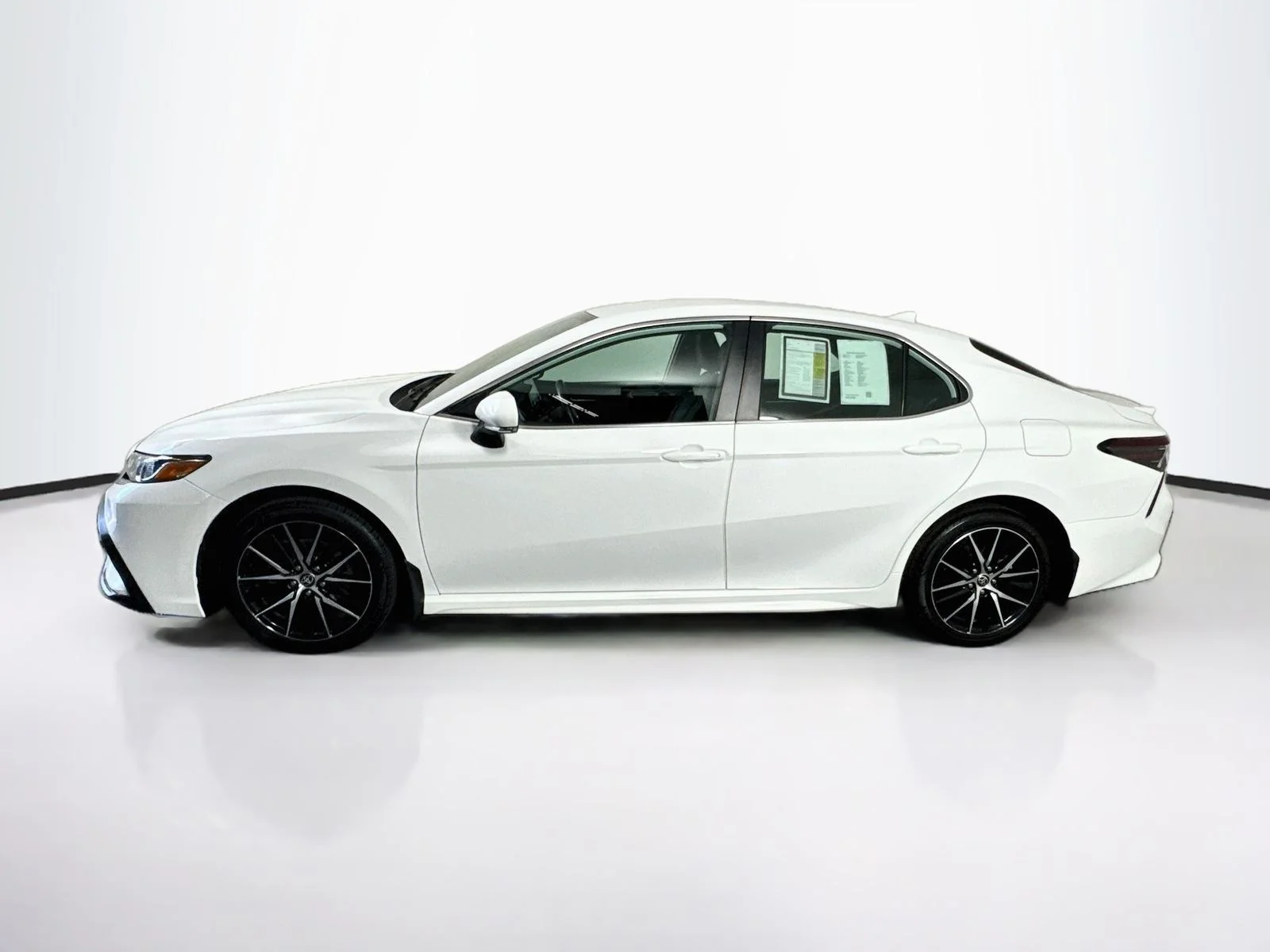 Certified Used 2022 White Toyota SE image 4