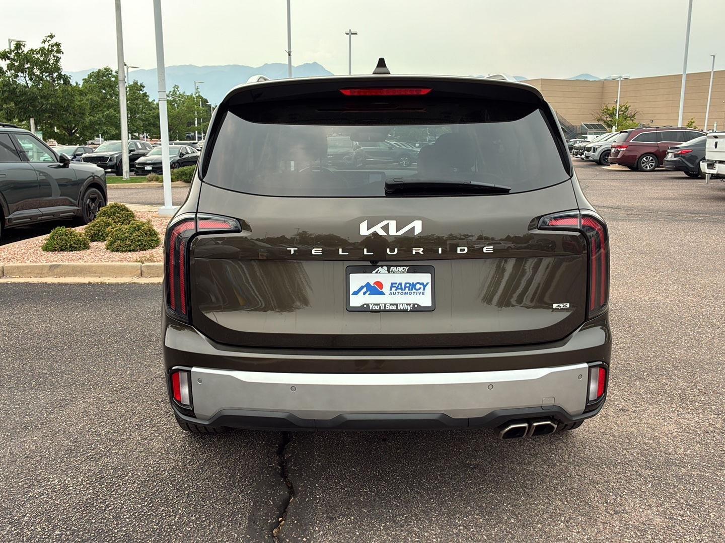 Used 2024 Dark Moss Kia SX image 6