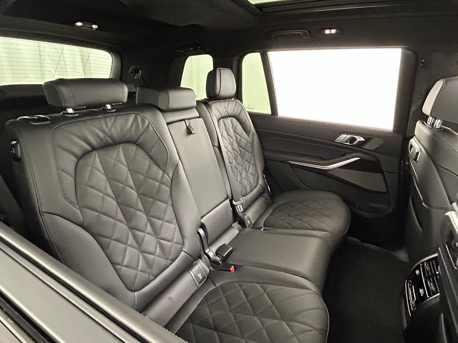 New 2026 Skyscraper Grey Metallic BMW xDrive40i image 74