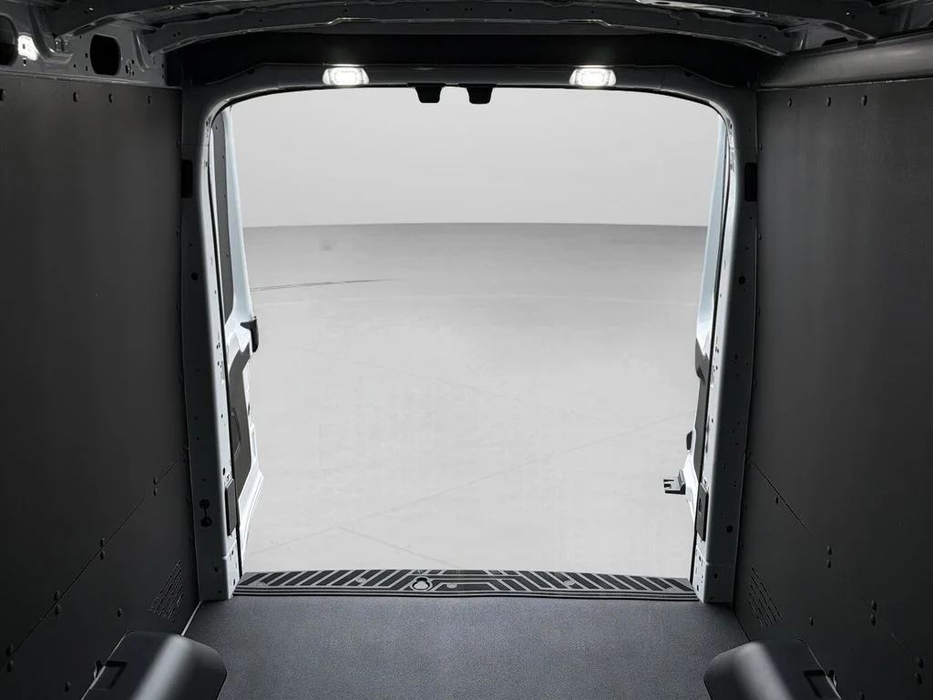 2025 Ford E-Transit Cargo Van Base - Photo 59