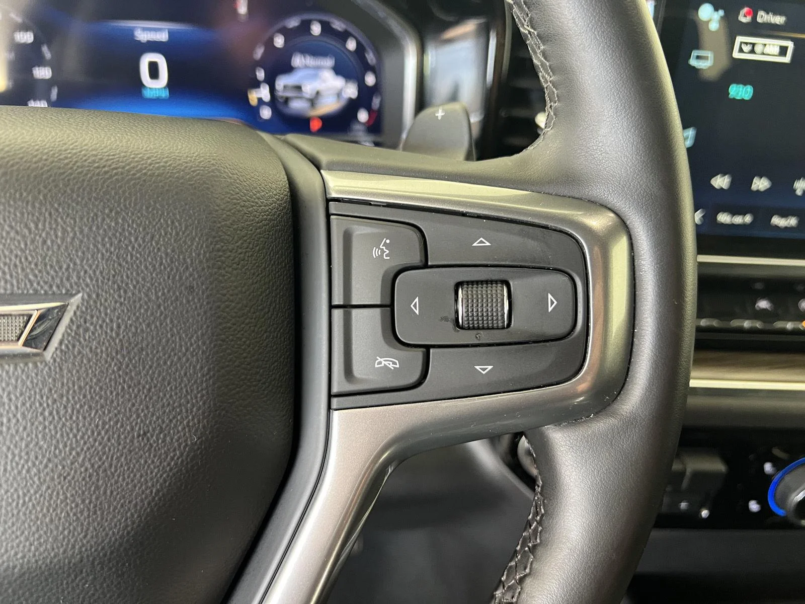 Used 2024 Summit White Chevrolet LT Trail Boss image 12