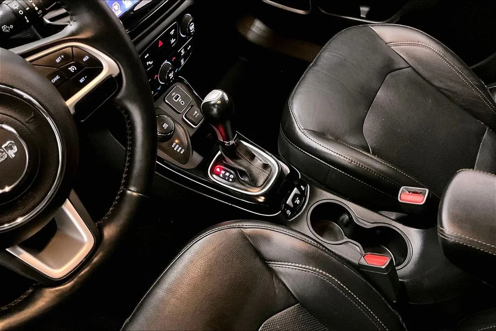 Used 2018 Black Jeep Limited image 18