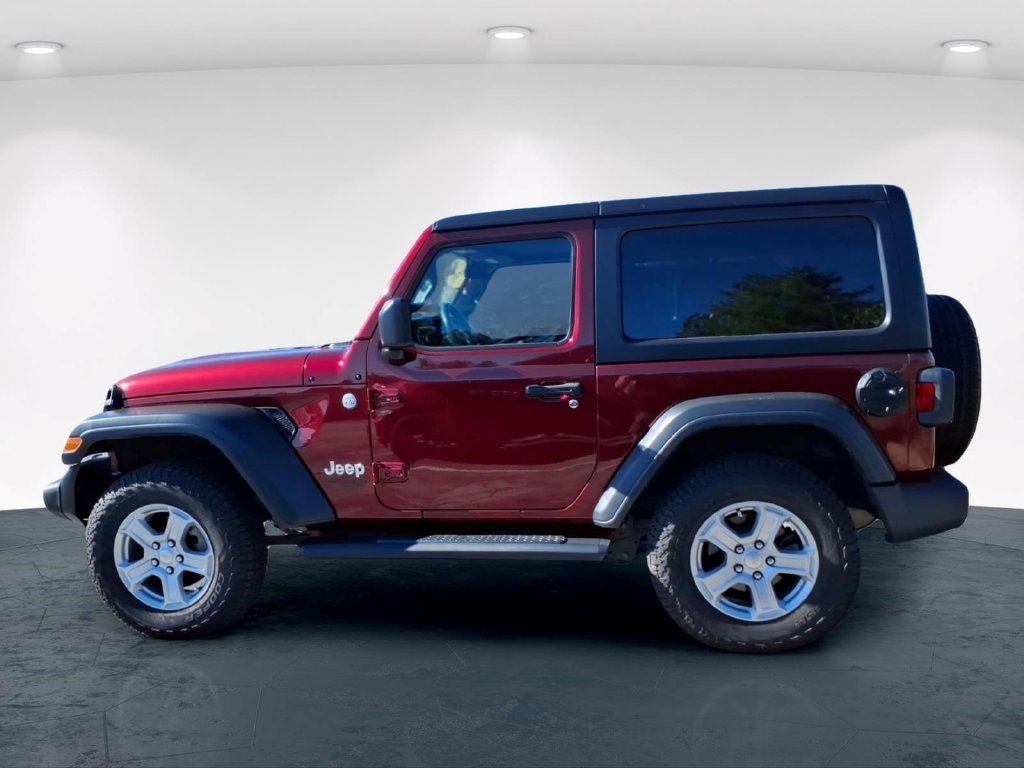 Used 2021 Red Jeep Sport S image 21