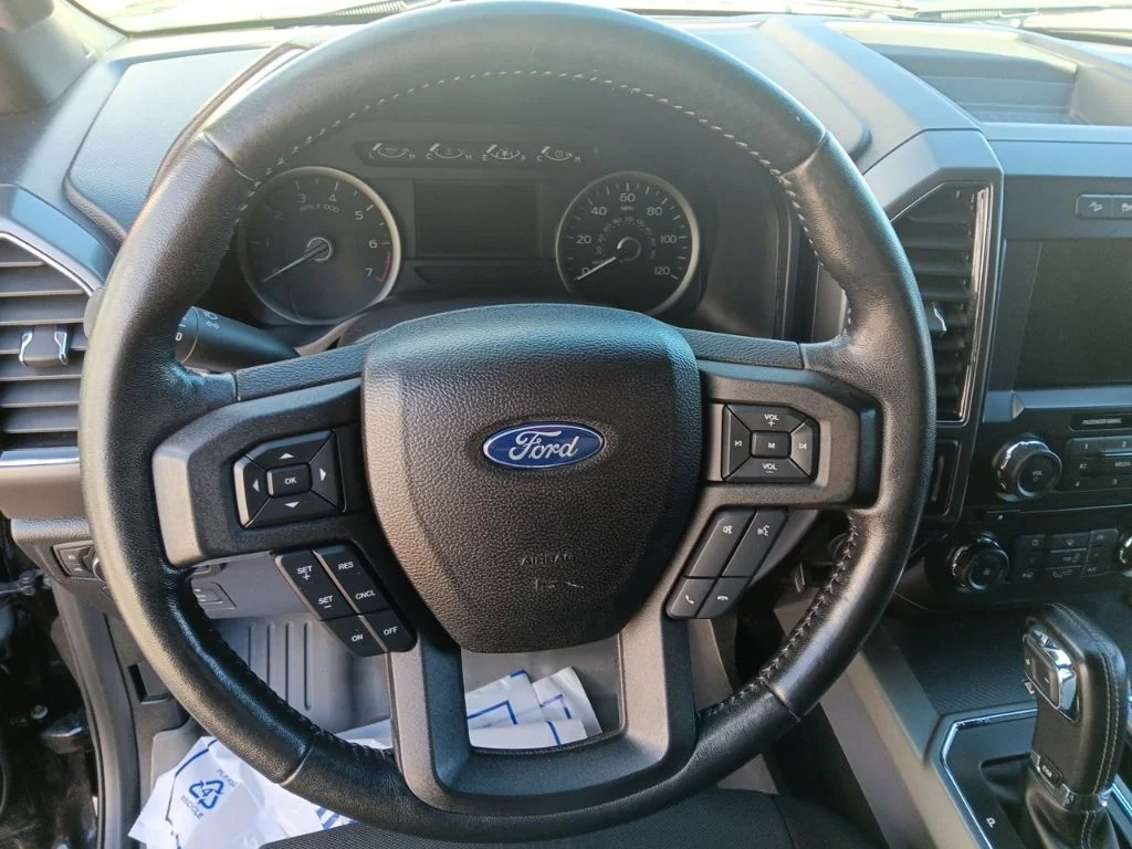 Used 2018 Magma Red Metallic Ford XLT image 16