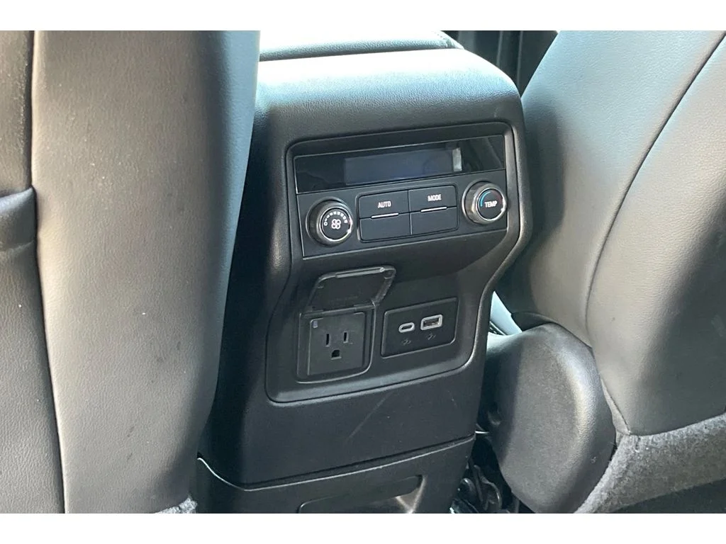 Used 2023 Summit White GMC SLT image 42