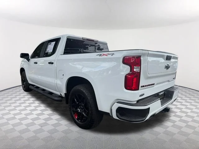 Used 2025 Summit White Chevrolet RST image 7