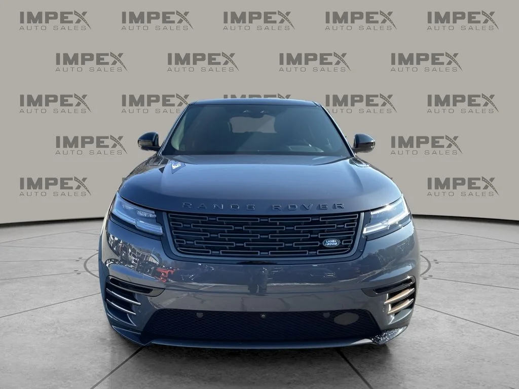 Used 2024 Gray Land Rover Dynamic SE image 8