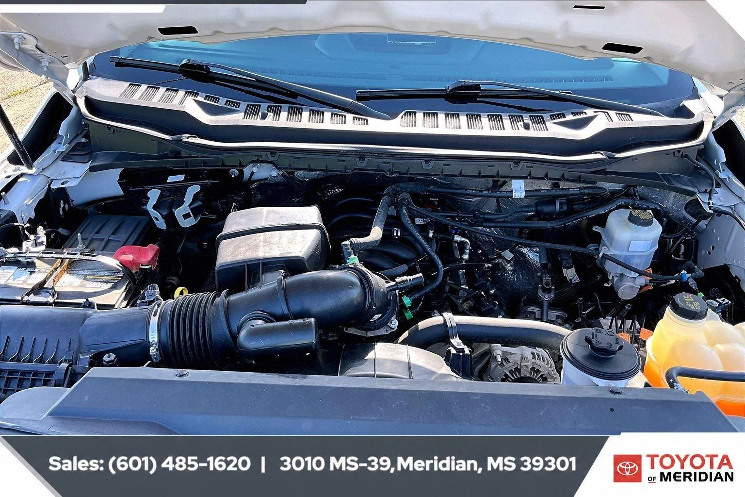 Used 2023 Oxford White Ford XLT image 8
